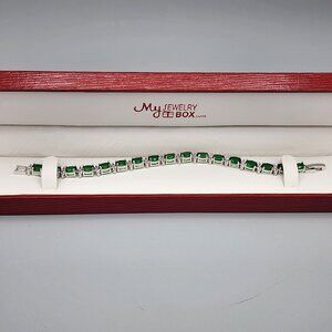Gem Stone King 40. Cttw Oval and Round Green Color Cubic Zirconias Bracelet  7in